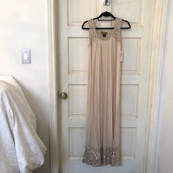 Nicole Miller Dresses & Skirts - NWT Nicole Miller gold silk beaded dress